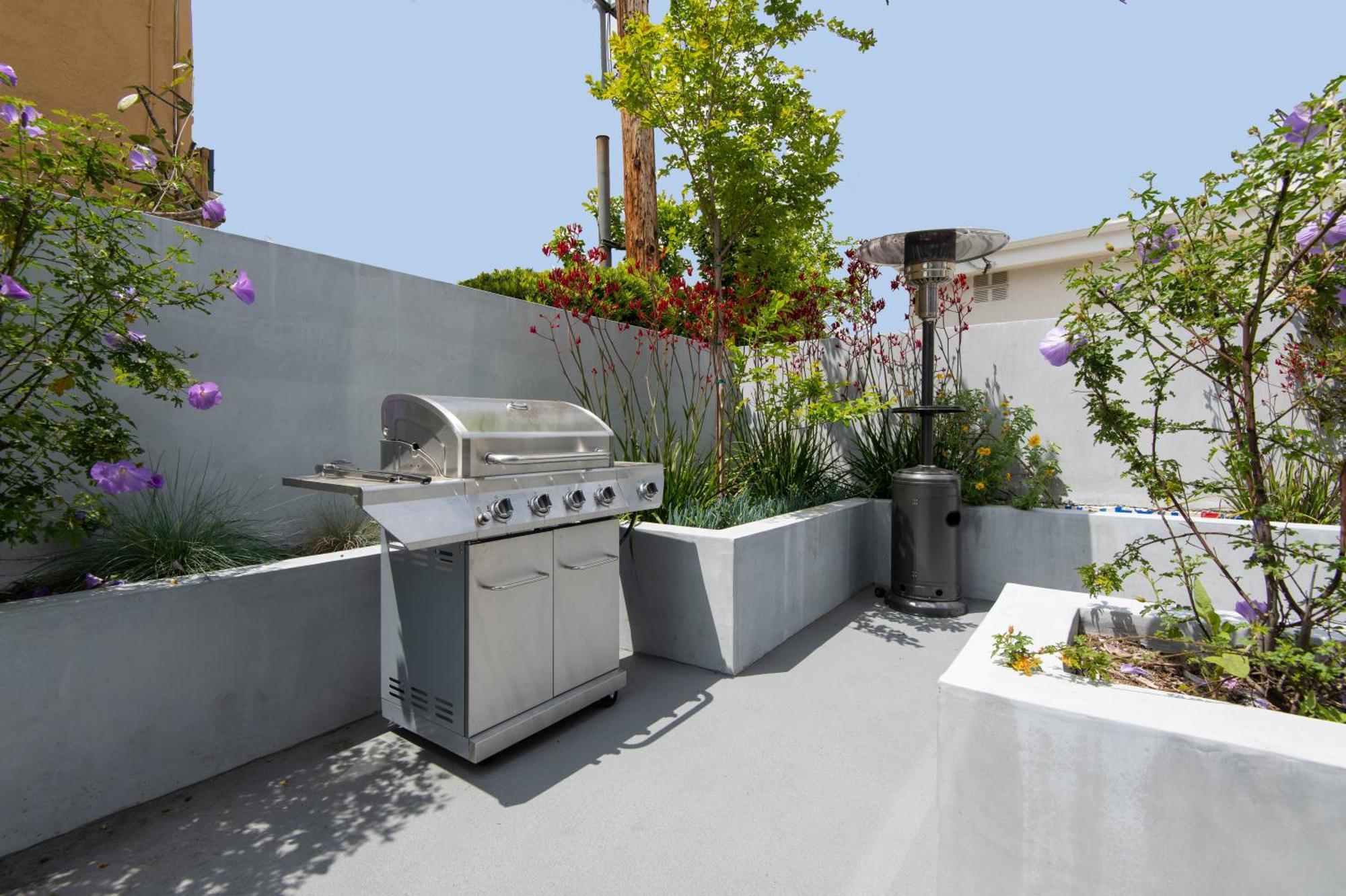 Regency Modern Apartments Glendale Buitenkant foto