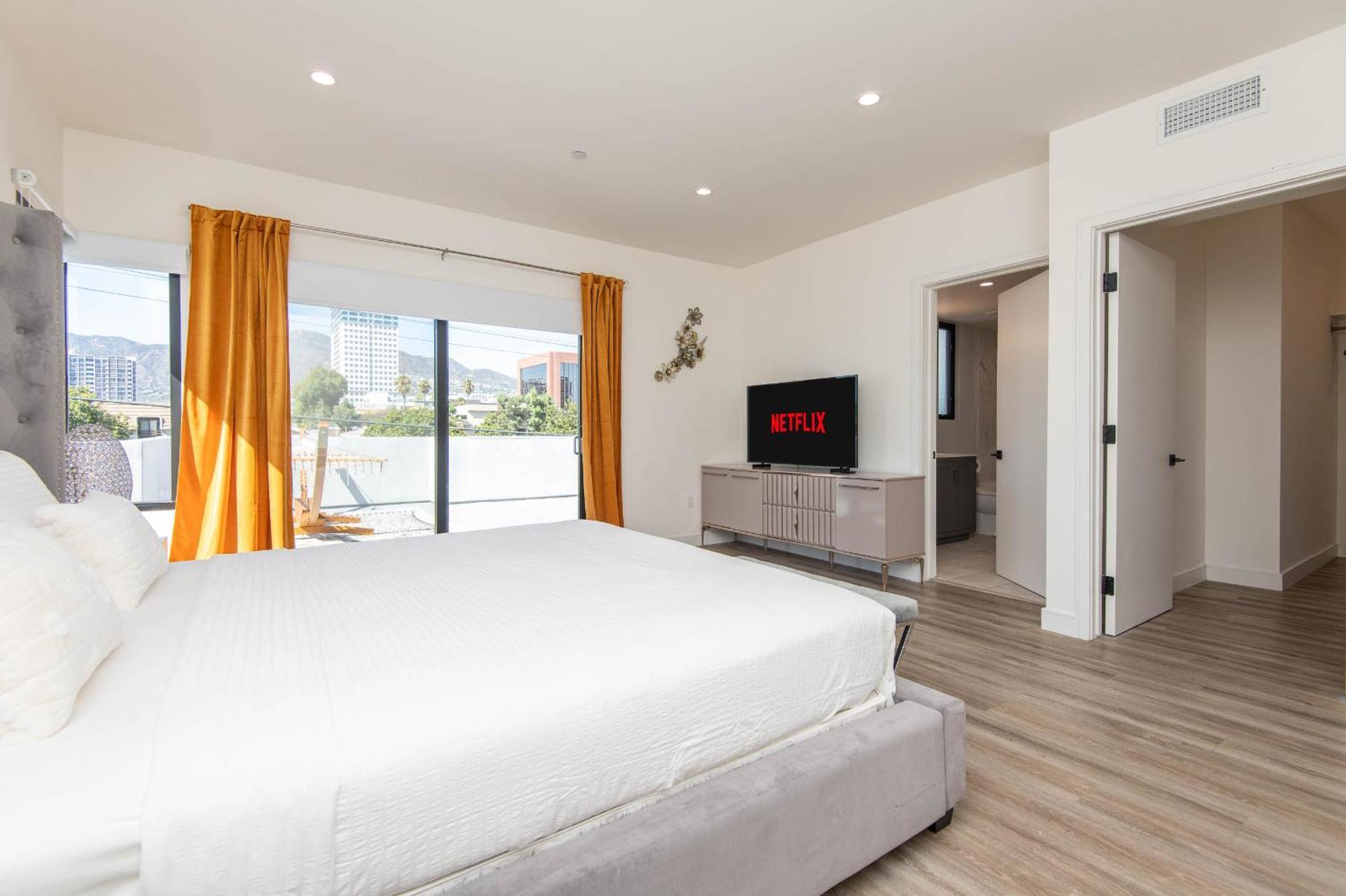 Regency Modern Apartments Glendale Buitenkant foto