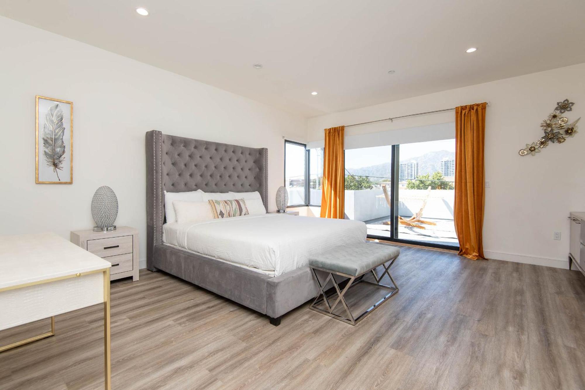 Regency Modern Apartments Glendale Buitenkant foto