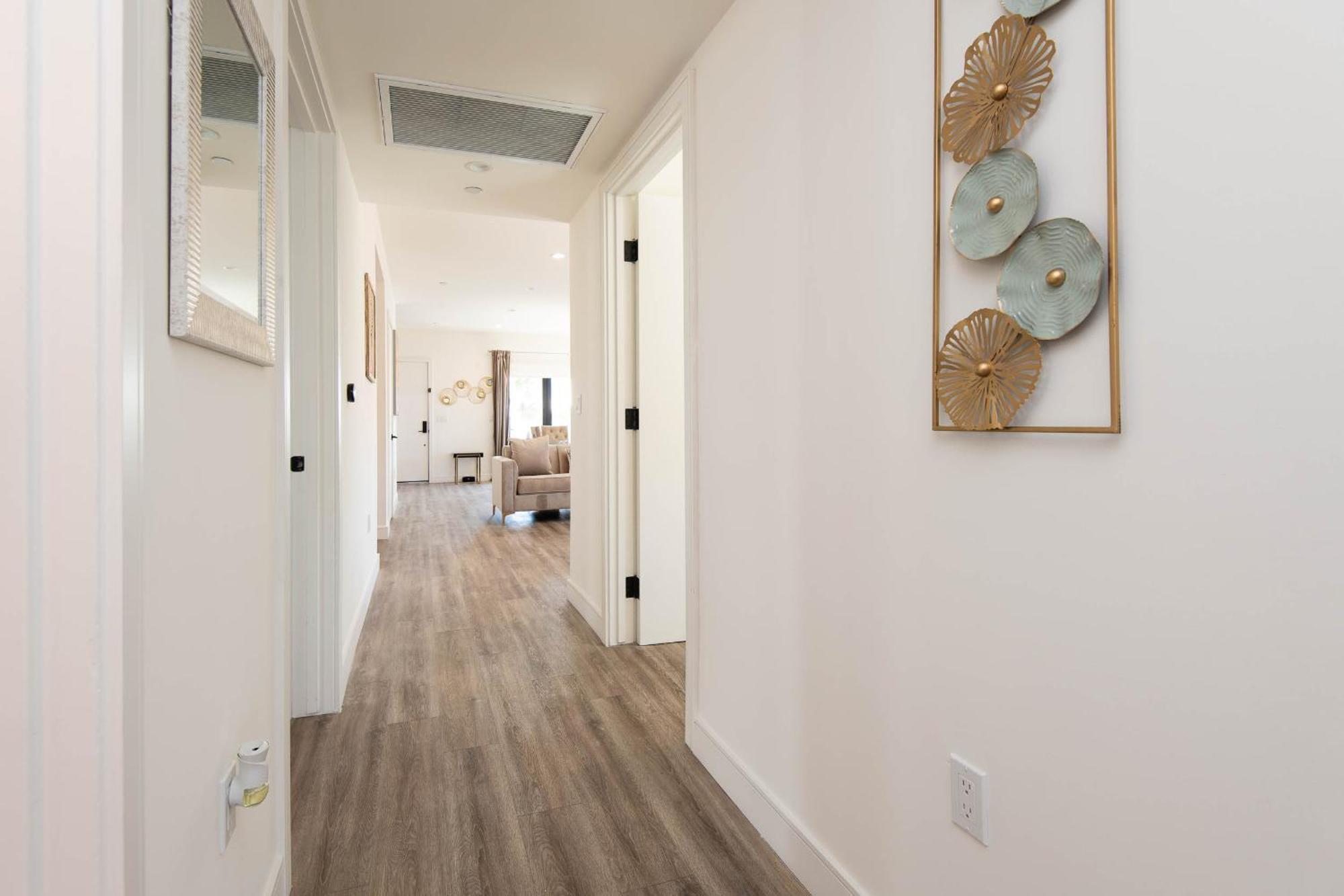 Regency Modern Apartments Glendale Buitenkant foto