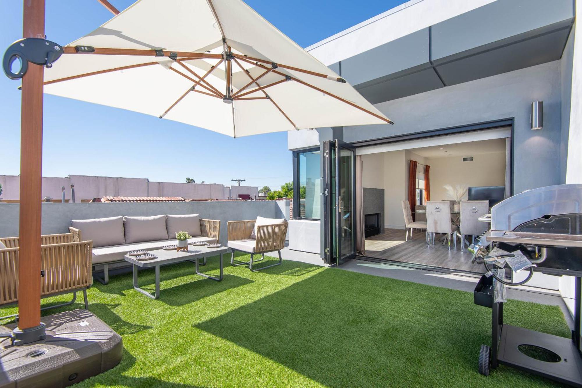 Regency Modern Apartments Glendale Buitenkant foto